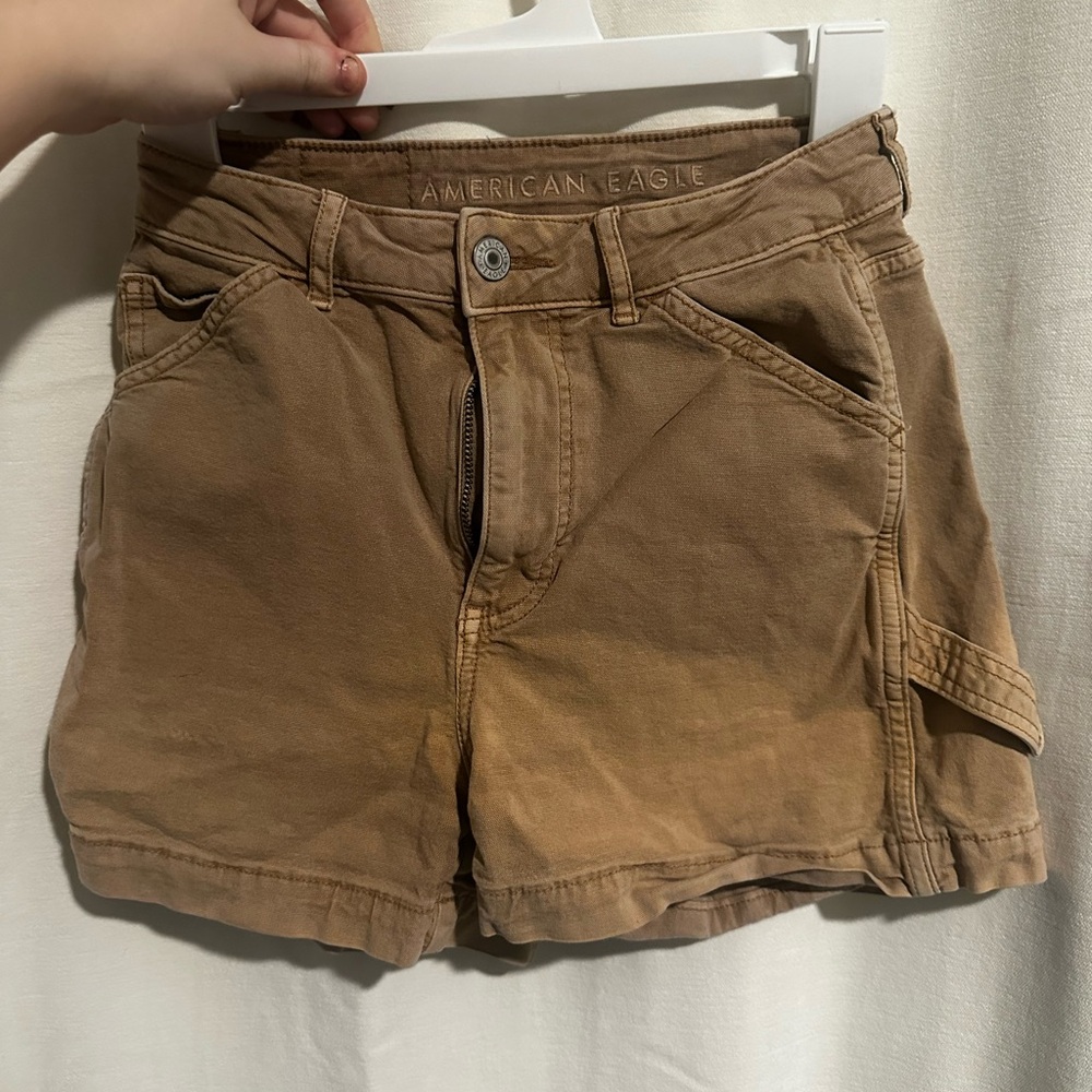 American Eagle Khaki Shorts (0)